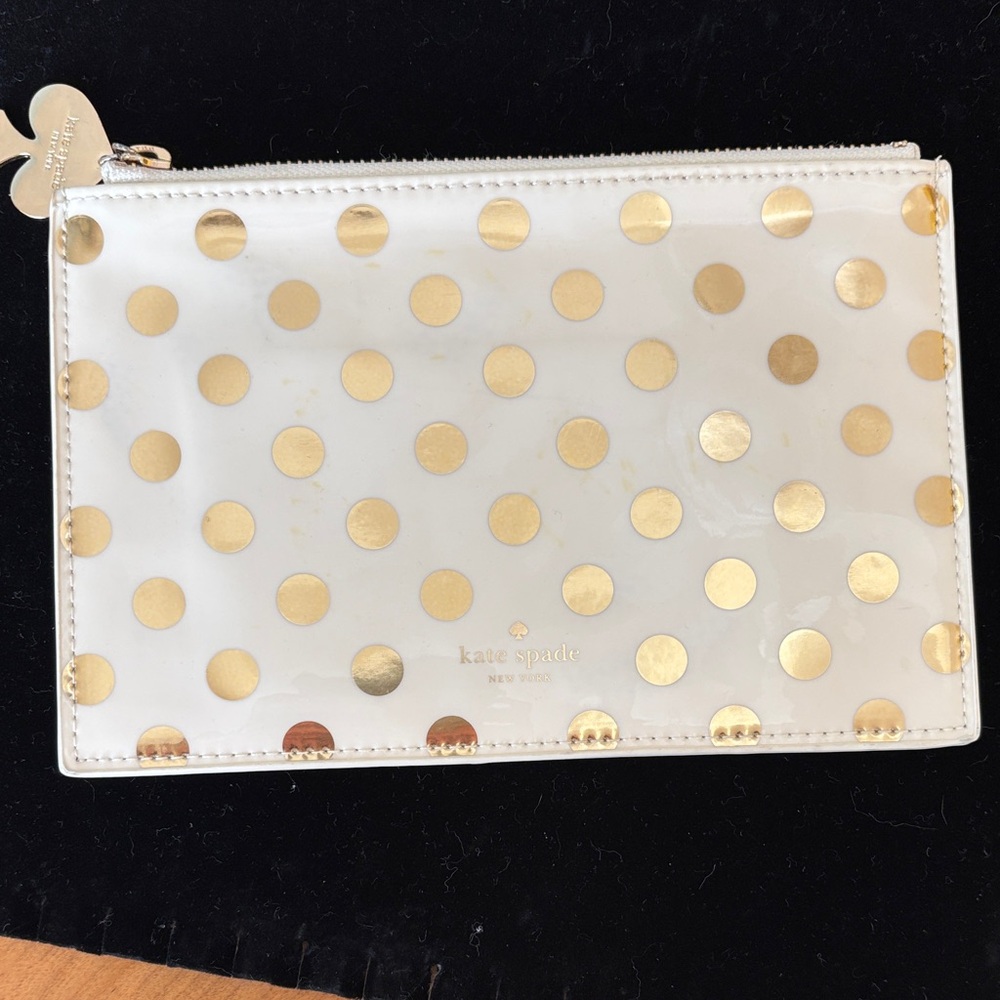Kate Spade White and Gold Polka Dot Clutch⭐️